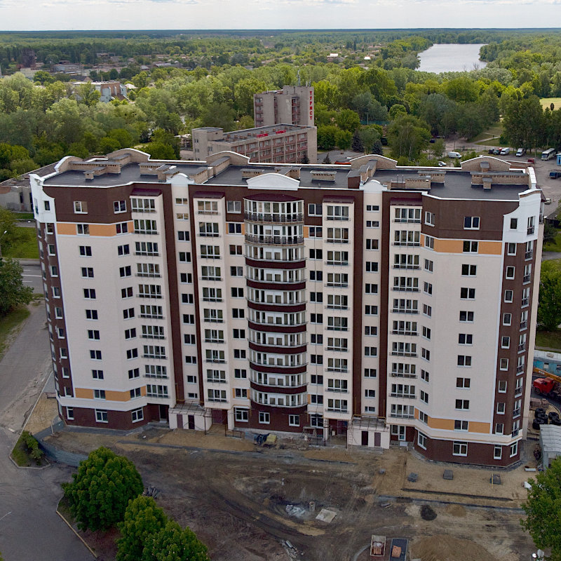 Хід будівництва — вид зі сторони вулиці Старий Поділ, травень 2020